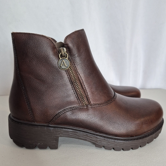 Alegria Women's Rorie Java Leather Ankle Bootie w/ Double Zipper - Size 9 / 39 - Picture 2 of 15